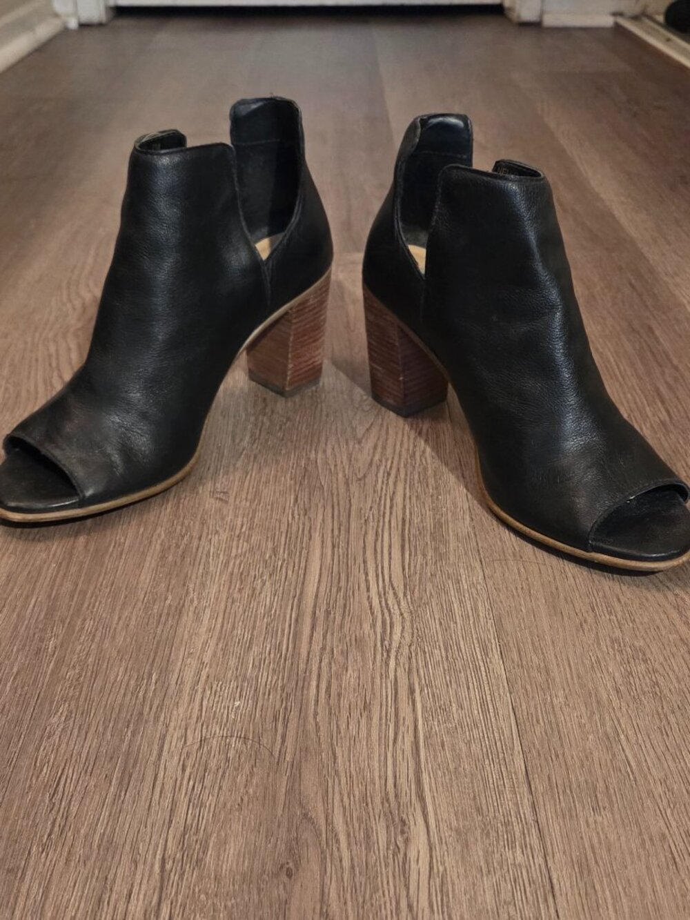 Steve Madden Nello Women Peep-Toe Leather - Picture 1 of 3